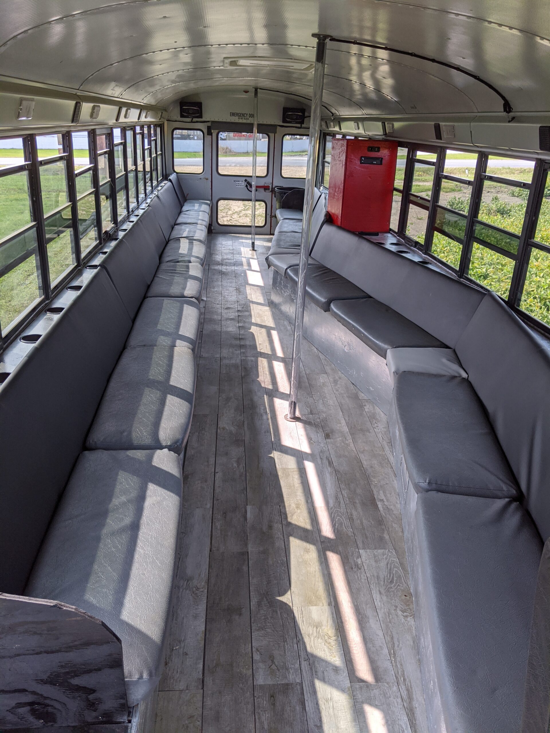 The Buses BarHoppers Party Bus